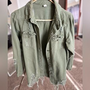 Green oversized jacket cute with black minidresses shorts